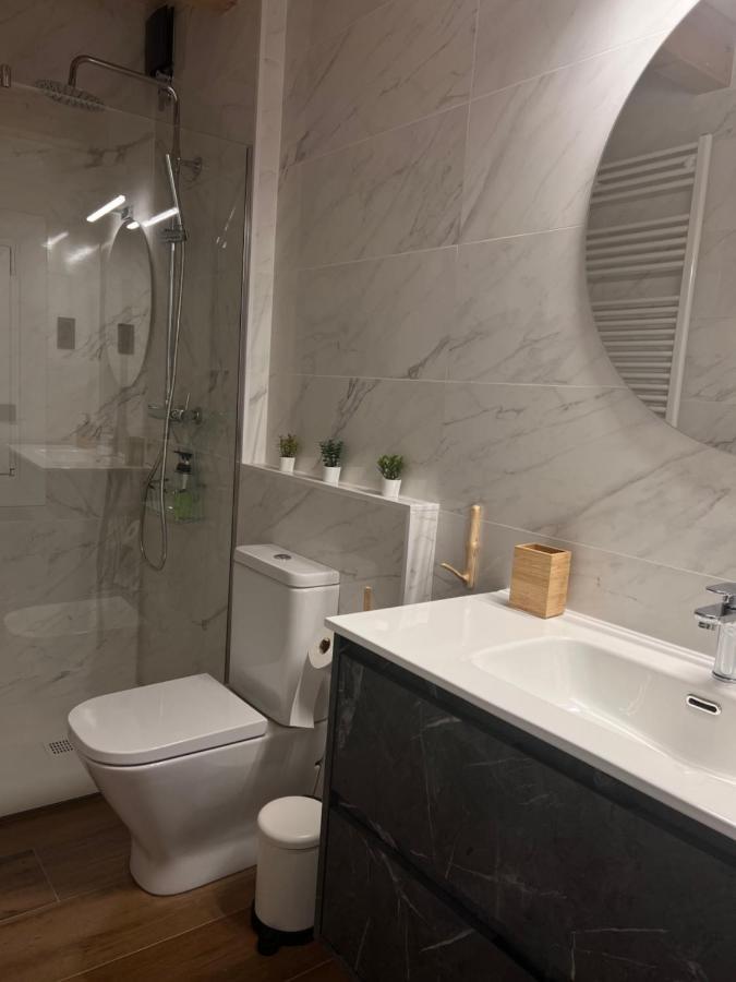 Apartamentos Turisticos: Tu Casa En Sahun Extérieur photo