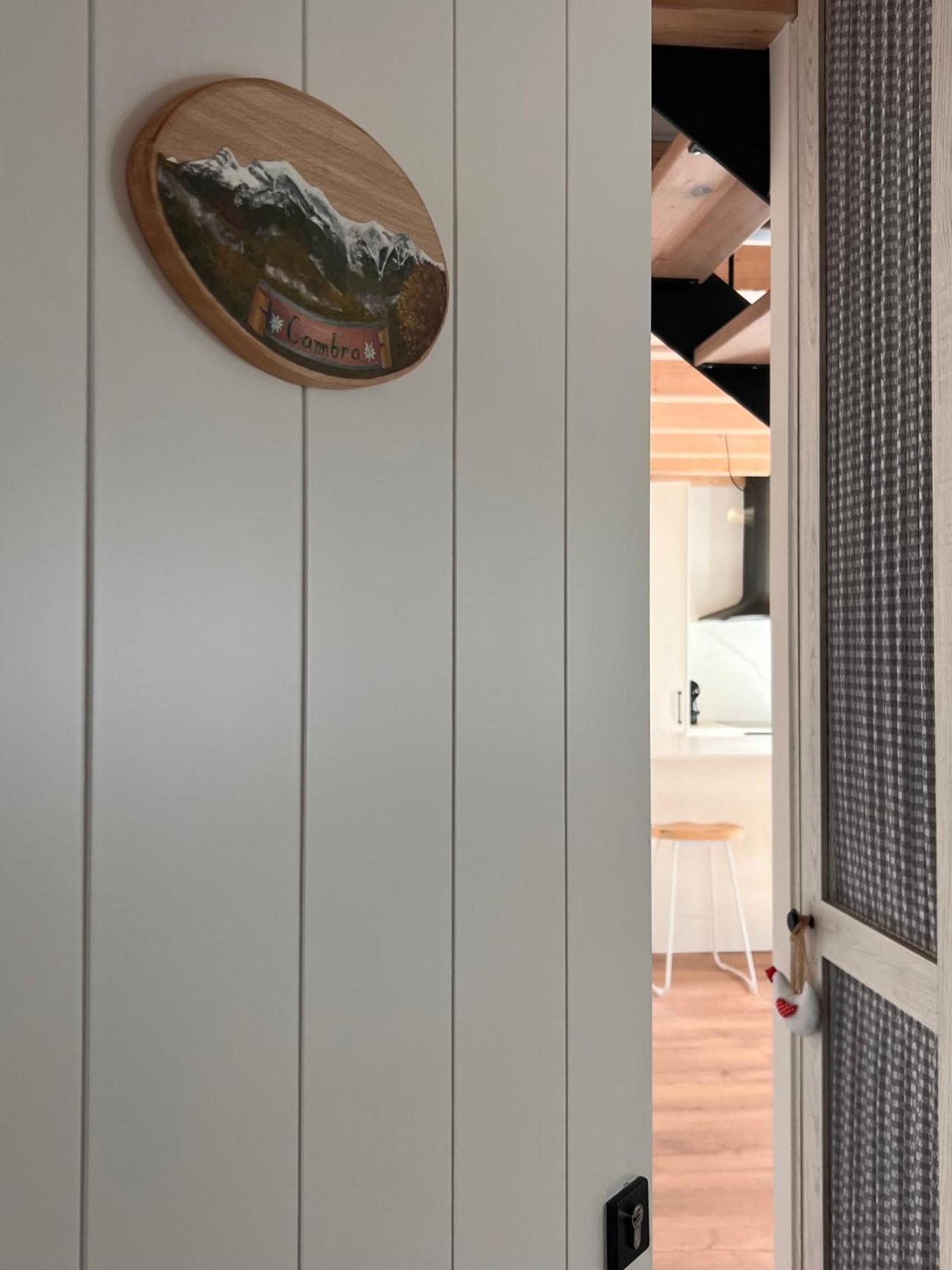 Apartamentos Turisticos: Tu Casa En Sahun Extérieur photo